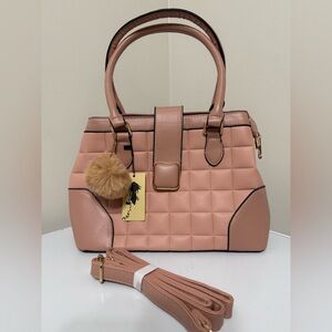 Bag with a super elegant and modern design for any occasion